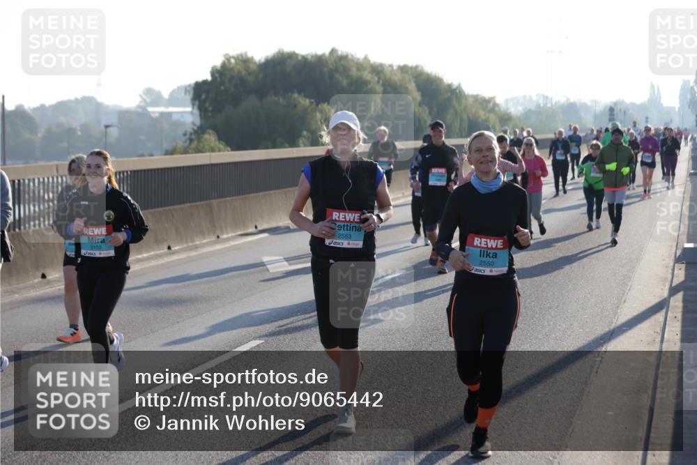 03.10.2025 - Köhlbrandbrückenlauf Jannik Wohlers http://msf.ph/oto/9065442 03.10.2025 09:26:24 Position 3 3103, 2553, 2550 meine-sportfotos.de