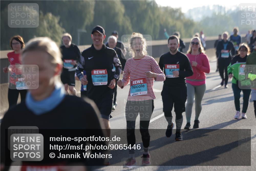 03.10.2025 - Köhlbrandbrückenlauf Jannik Wohlers http://msf.ph/oto/9065446 03.10.2025 09:26:25 Position 3 2569, 2568, 347 meine-sportfotos.de