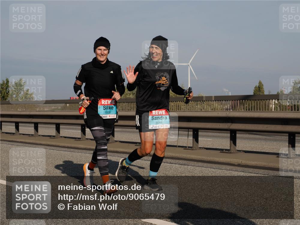 03.10.2025 - Köhlbrandbrückenlauf Fabian Wolf http://msf.ph/oto/9065479 03.10.2025 10:08:32 Position 3 1935, 3044 meine-sportfotos.de