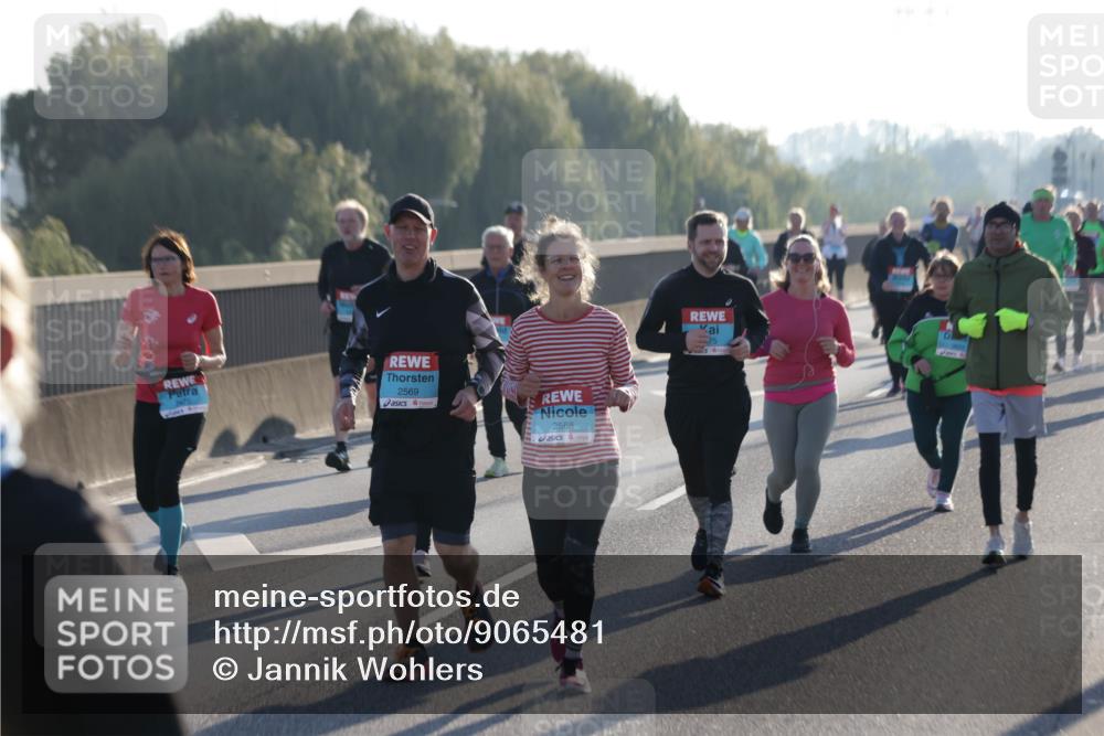 03.10.2025 - Köhlbrandbrückenlauf Jannik Wohlers http://msf.ph/oto/9065481 03.10.2025 09:26:26 Position 3 2569, 2568, 75 meine-sportfotos.de