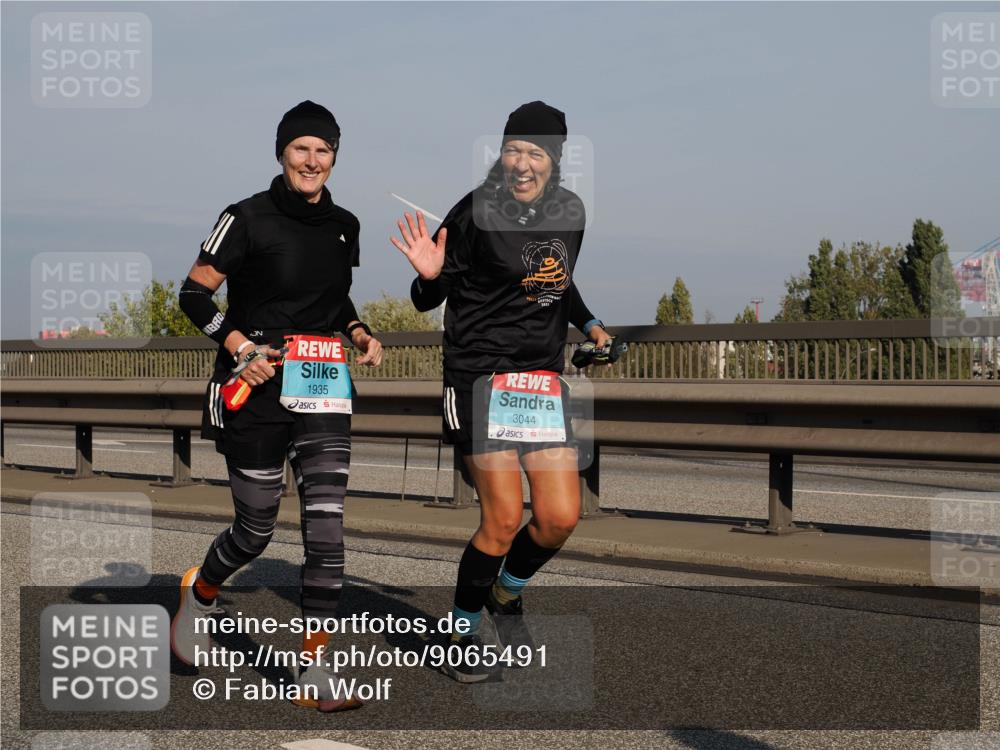 03.10.2025 - Köhlbrandbrückenlauf Fabian Wolf http://msf.ph/oto/9065491 03.10.2025 10:08:32 Position 3 1935, 3044 meine-sportfotos.de
