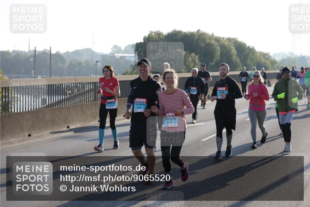 03.10.2025 - Köhlbrandbrückenlauf Jannik Wohlers http://msf.ph/oto/9065520 03.10.2025 09:26:27 Position 3 2569, 2568 meine-sportfotos.de