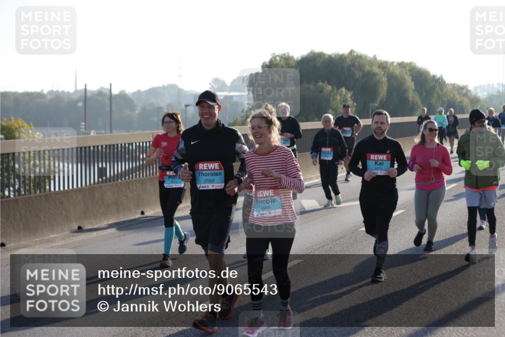 03.10.2025 - Köhlbrandbrückenlauf Jannik Wohlers http://msf.ph/oto/9065543 03.10.2025 09:26:28 Position 3 2569, 2568, 3475 meine-sportfotos.de