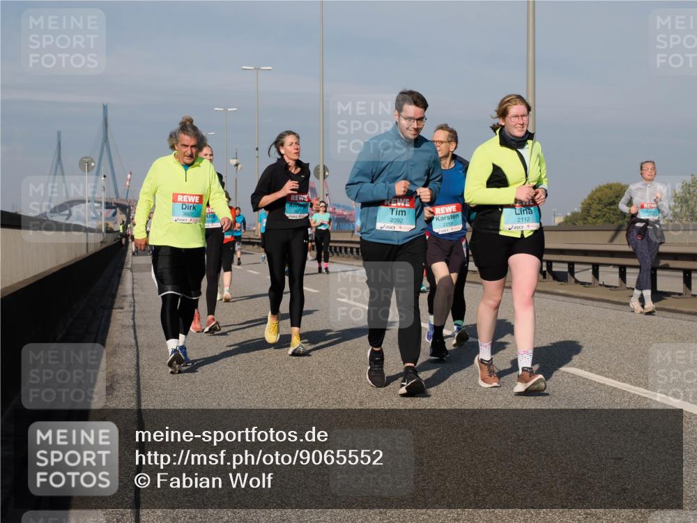 03.10.2025 - Köhlbrandbrückenlauf Fabian Wolf http://msf.ph/oto/9065552 03.10.2025 10:08:35 Position 3 3607, 3670, 15613, 2092, 2259, 2112 meine-sportfotos.de