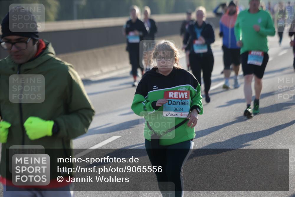 03.10.2025 - Köhlbrandbrückenlauf Jannik Wohlers http://msf.ph/oto/9065556 03.10.2025 09:26:30 Position 3 3624 meine-sportfotos.de