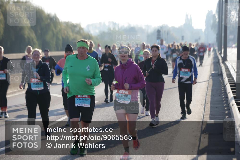 03.10.2025 - Köhlbrandbrückenlauf Jannik Wohlers http://msf.ph/oto/9065565 03.10.2025 09:26:33 Position 3 2428, 2839, 2479 meine-sportfotos.de