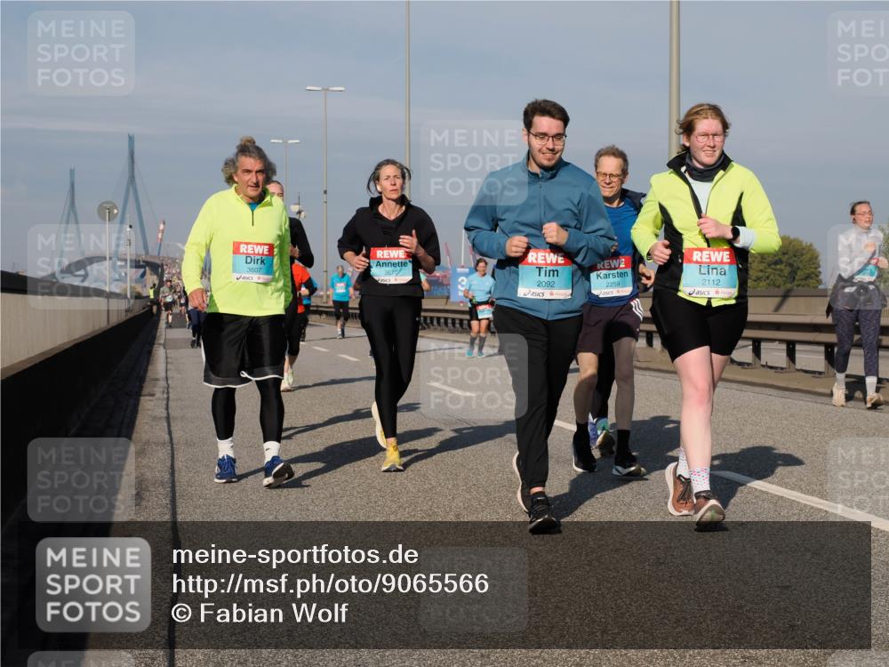 03.10.2025 - Köhlbrandbrückenlauf Fabian Wolf http://msf.ph/oto/9065566 03.10.2025 10:08:36 Position 3 3607, 3670, 2092, 2259, 2112 meine-sportfotos.de