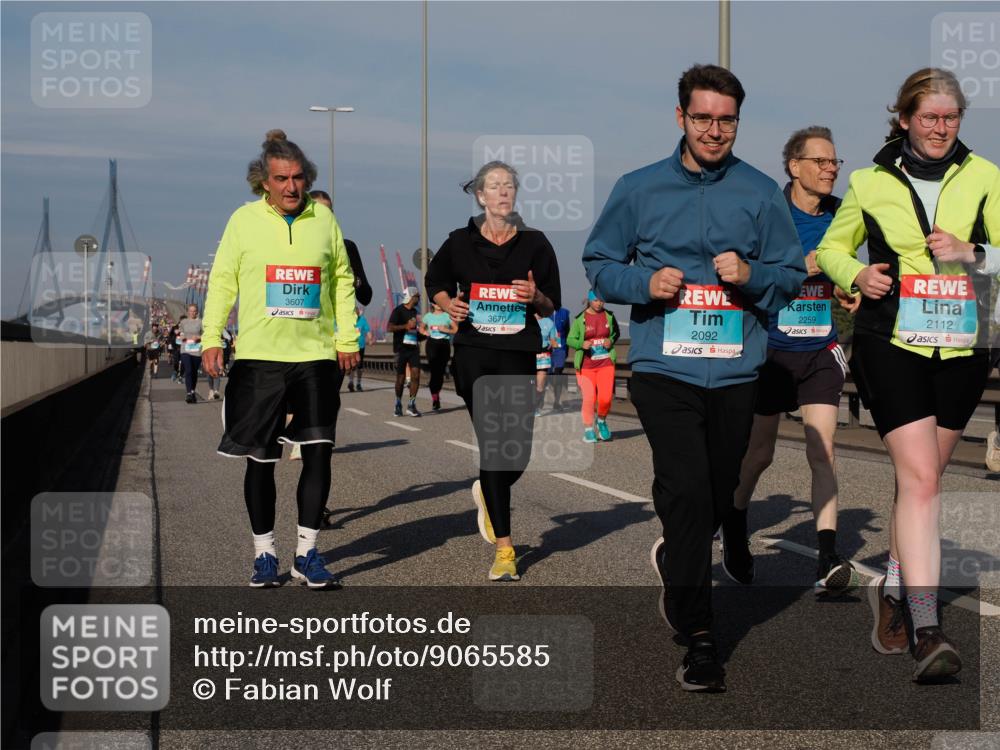 03.10.2025 - Köhlbrandbrückenlauf Fabian Wolf http://msf.ph/oto/9065585 03.10.2025 10:08:37 Position 3 3607, 3670, 2092, 2259, 2112 meine-sportfotos.de