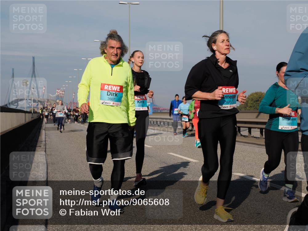 03.10.2025 - Köhlbrandbrückenlauf Fabian Wolf http://msf.ph/oto/9065608 03.10.2025 10:08:38 Position 3 3607, 2216, 3670, 1872 meine-sportfotos.de