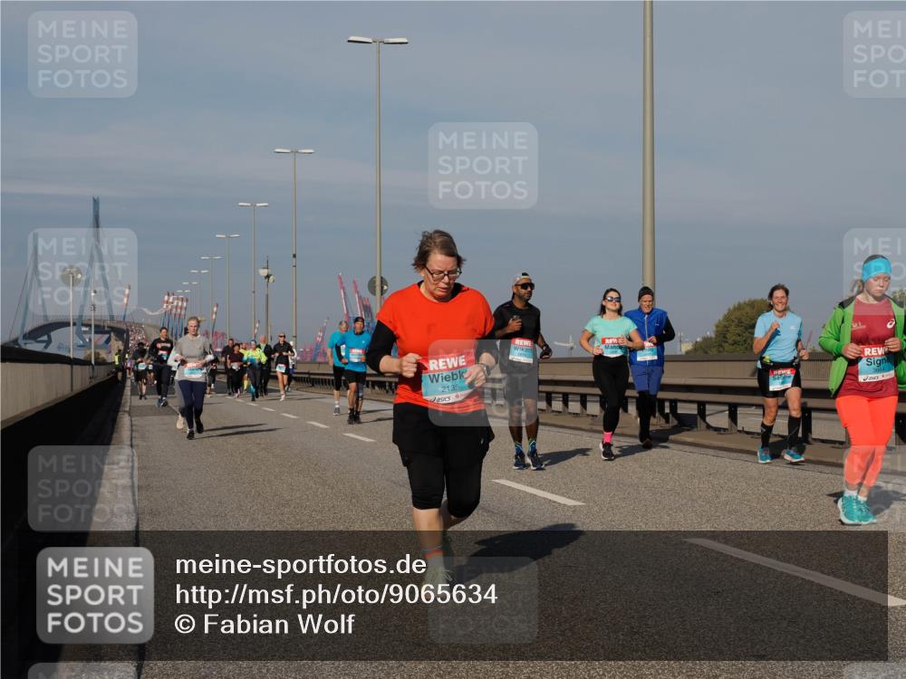 03.10.2025 - Köhlbrandbrückenlauf Fabian Wolf http://msf.ph/oto/9065634 03.10.2025 10:08:41 Position 3 2135 meine-sportfotos.de