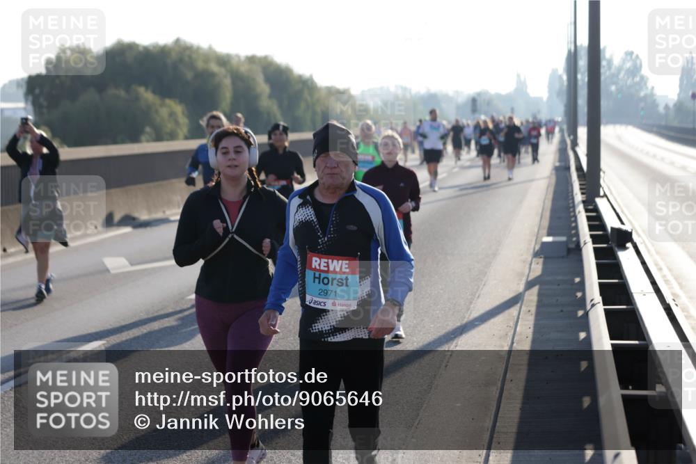 03.10.2025 - Köhlbrandbrückenlauf Jannik Wohlers http://msf.ph/oto/9065646 03.10.2025 09:26:39 Position 3 2971 meine-sportfotos.de