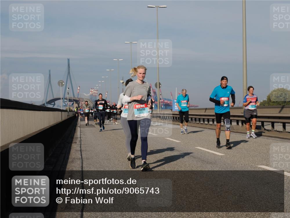 03.10.2025 - Köhlbrandbrückenlauf Fabian Wolf http://msf.ph/oto/9065743 03.10.2025 10:08:48 Position 3 1824 meine-sportfotos.de