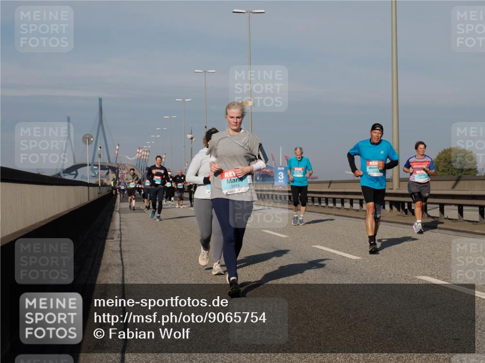 03.10.2025 - Köhlbrandbrückenlauf Fabian Wolf http://msf.ph/oto/9065754 03.10.2025 10:08:48 Position 3 1824, 3 meine-sportfotos.de