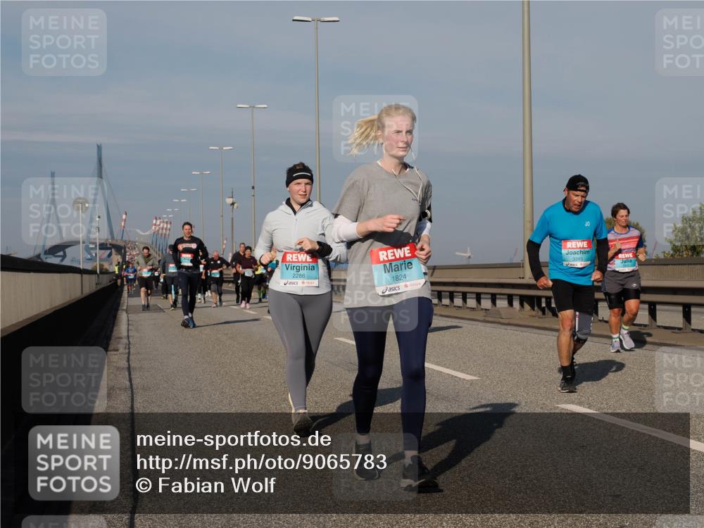 03.10.2025 - Köhlbrandbrückenlauf Fabian Wolf http://msf.ph/oto/9065783 03.10.2025 10:08:49 Position 3 2286, 1824, 3393 meine-sportfotos.de