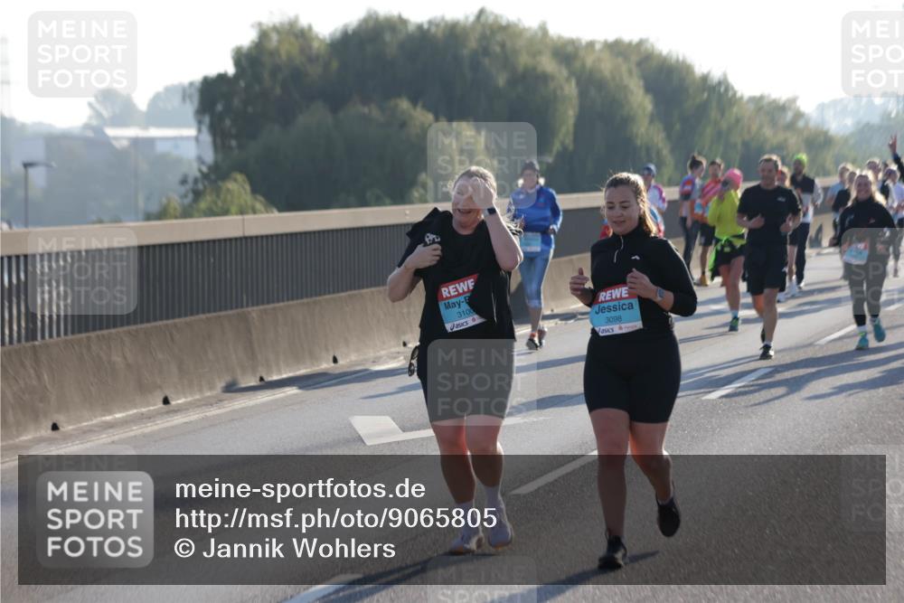 03.10.2025 - Köhlbrandbrückenlauf Jannik Wohlers http://msf.ph/oto/9065805 03.10.2025 09:26:53 Position 3 3100, 3098 meine-sportfotos.de