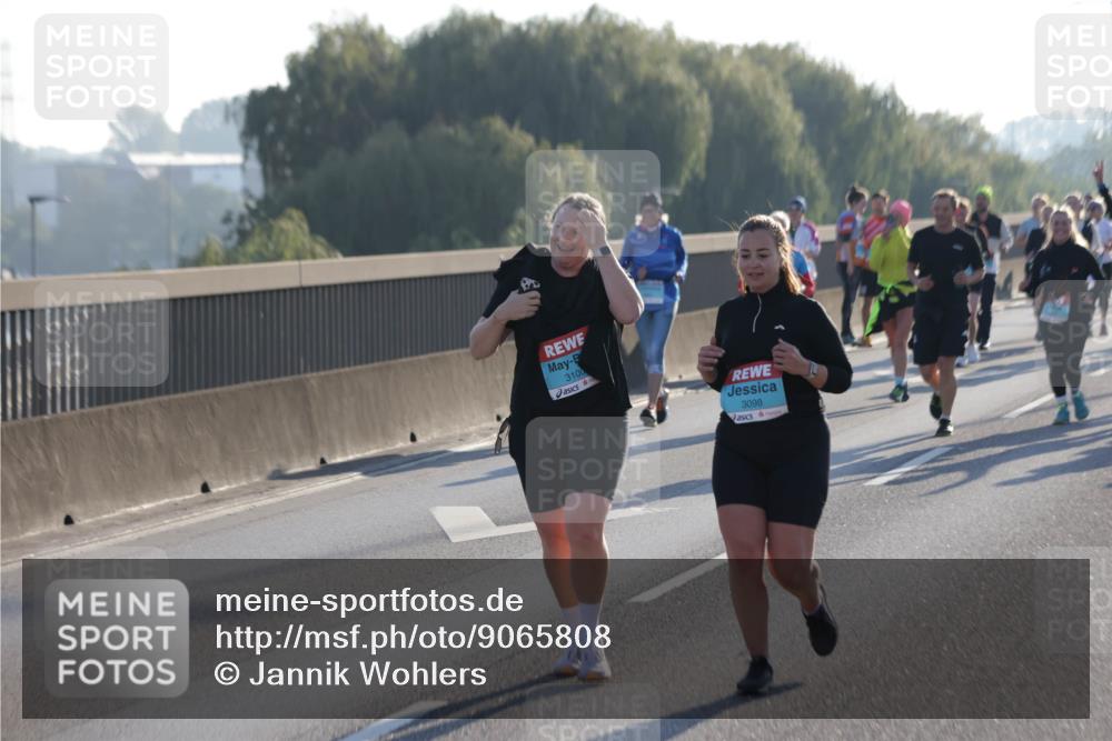03.10.2025 - Köhlbrandbrückenlauf Jannik Wohlers http://msf.ph/oto/9065808 03.10.2025 09:26:53 Position 3 3100, 3098 meine-sportfotos.de