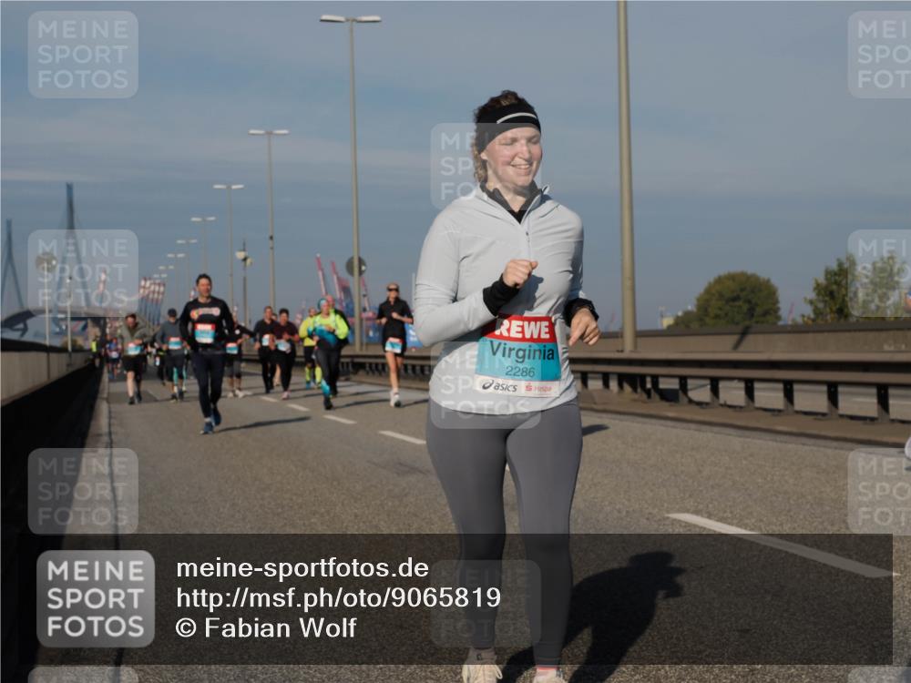 03.10.2025 - Köhlbrandbrückenlauf Fabian Wolf http://msf.ph/oto/9065819 03.10.2025 10:08:51 Position 3 2286 meine-sportfotos.de