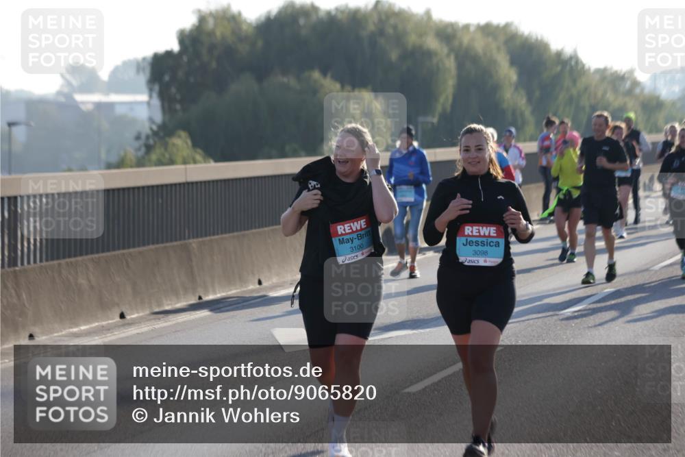 03.10.2025 - Köhlbrandbrückenlauf Jannik Wohlers http://msf.ph/oto/9065820 03.10.2025 09:26:53 Position 3 3100, 3098 meine-sportfotos.de