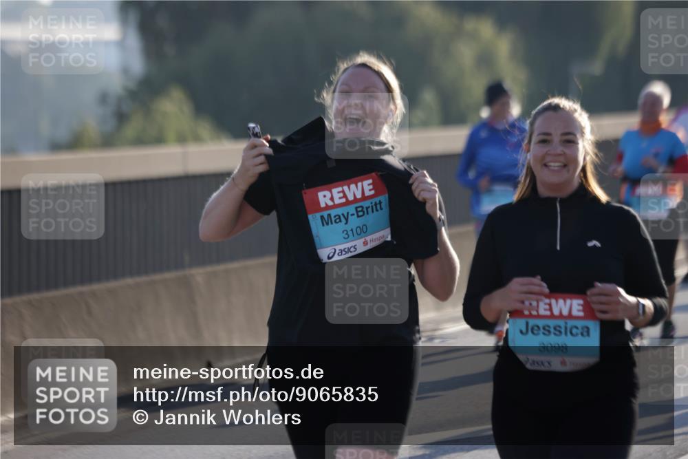 03.10.2025 - Köhlbrandbrückenlauf Jannik Wohlers http://msf.ph/oto/9065835 03.10.2025 09:26:54 Position 3 3100, 3098 meine-sportfotos.de
