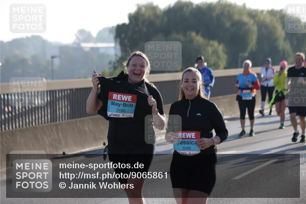 03.10.2025 - Köhlbrandbrückenlauf Jannik Wohlers http://msf.ph/oto/9065861 03.10.2025 09:26:55 Position 3 3100, 3098 meine-sportfotos.de