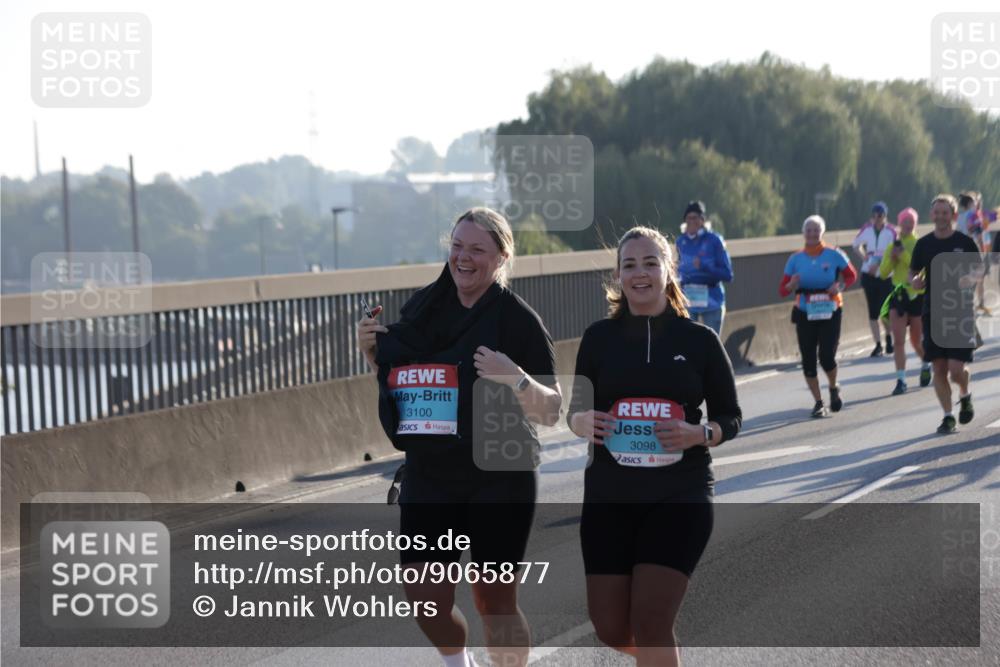 03.10.2025 - Köhlbrandbrückenlauf Jannik Wohlers http://msf.ph/oto/9065877 03.10.2025 09:26:55 Position 3 3100, 3098 meine-sportfotos.de