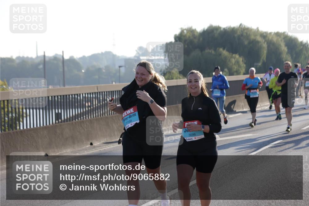 03.10.2025 - Köhlbrandbrückenlauf Jannik Wohlers http://msf.ph/oto/9065882 03.10.2025 09:26:55 Position 3 3100, 3098 meine-sportfotos.de