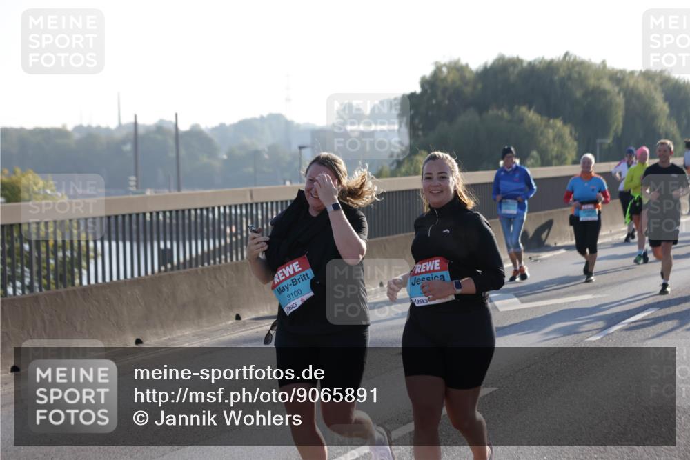 03.10.2025 - Köhlbrandbrückenlauf Jannik Wohlers http://msf.ph/oto/9065891 03.10.2025 09:26:55 Position 3 3100 meine-sportfotos.de