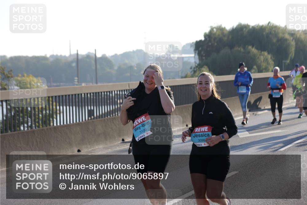 03.10.2025 - Köhlbrandbrückenlauf Jannik Wohlers http://msf.ph/oto/9065897 03.10.2025 09:26:55 Position 3 3100, 3098 meine-sportfotos.de