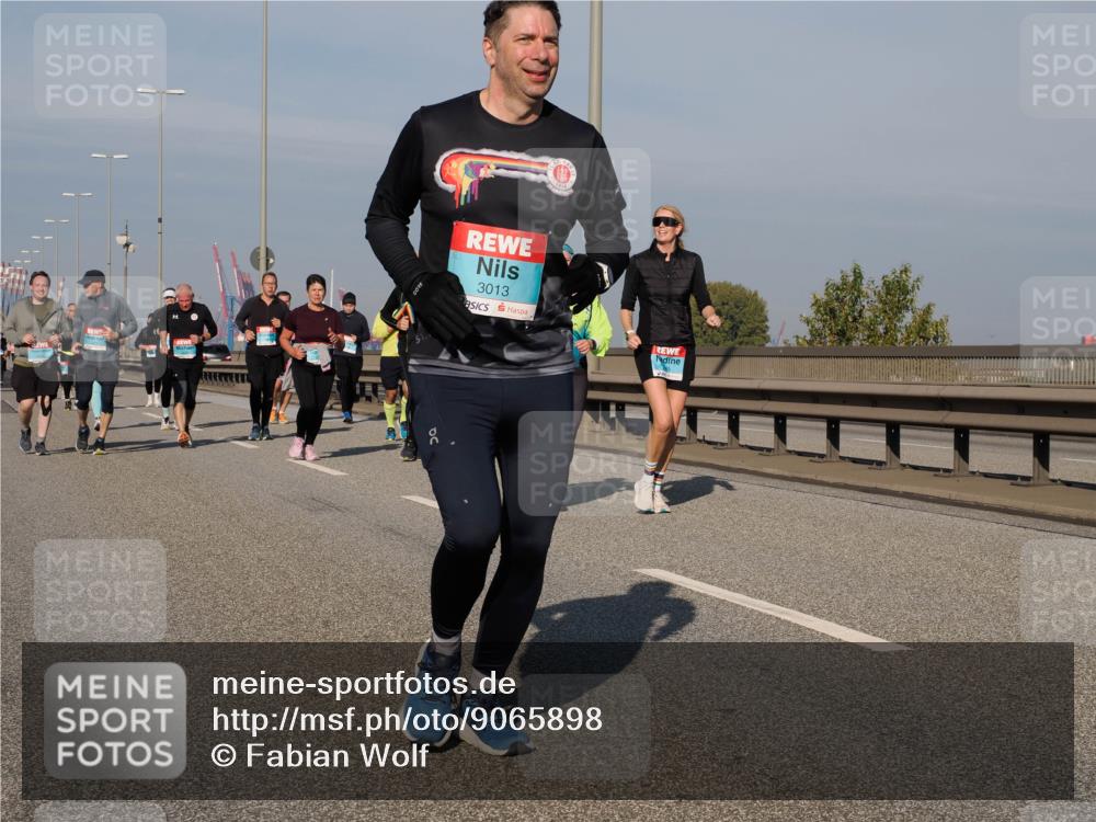 03.10.2025 - Köhlbrandbrückenlauf Fabian Wolf http://msf.ph/oto/9065898 03.10.2025 10:08:57 Position 3 3013, 5 meine-sportfotos.de