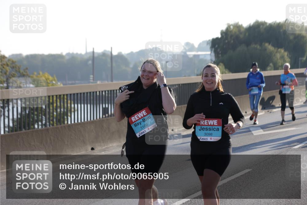 03.10.2025 - Köhlbrandbrückenlauf Jannik Wohlers http://msf.ph/oto/9065905 03.10.2025 09:26:55 Position 3 3100, 3098 meine-sportfotos.de