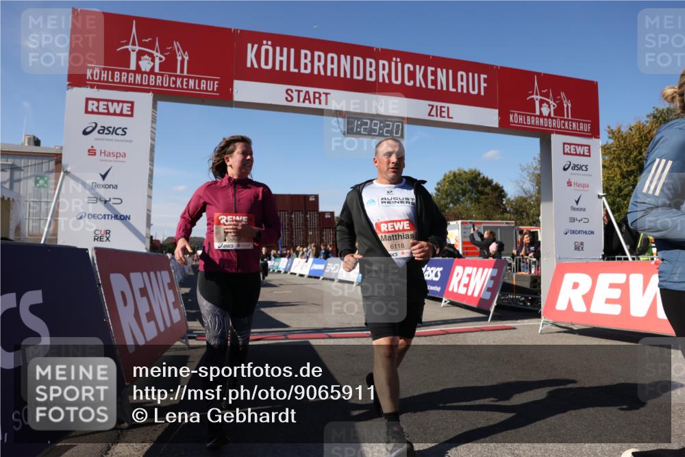 03.10.2025 - Köhlbrandbrückenlauf Lena Gebhardt http://msf.ph/oto/9065911 03.10.2025 13:29:21 Ziel 4960, 5340, 5342, 5344, 5366, 5514, 5885, 5954, 6063, 6118, 6309 meine-sportfotos.de