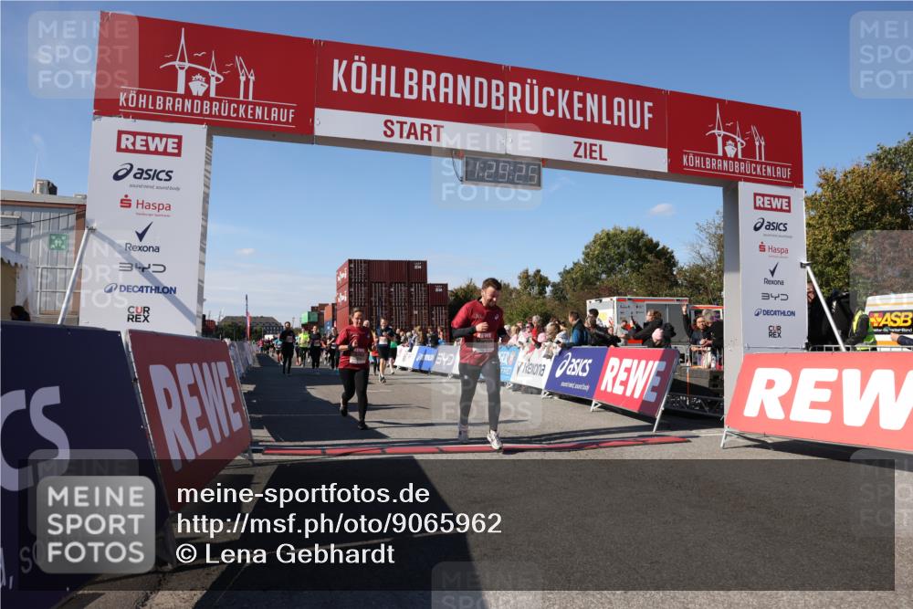03.10.2025 - Köhlbrandbrückenlauf Lena Gebhardt http://msf.ph/oto/9065962 03.10.2025 13:29:26 Ziel 5340, 5342, 5344, 5366, 5470, 5514, 5601, 5954, 6063, 6118, 6156, 6309, 6334, 6335, 6336, 6351, 6539 meine-sportfotos.de