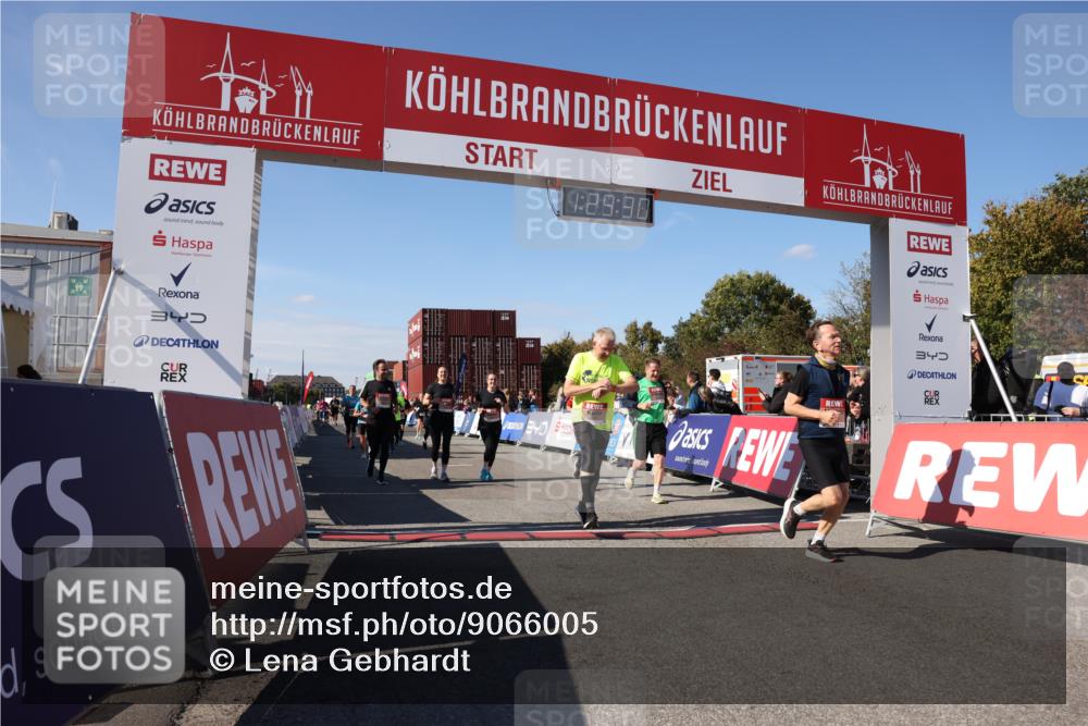 03.10.2025 - Köhlbrandbrückenlauf Lena Gebhardt http://msf.ph/oto/9066005 03.10.2025 13:29:30 Ziel 5340, 5366, 5470, 5482, 5514, 5601, 6156, 6334, 6335, 6336, 6351, 6387, 6439, 6539, 6543, 6554, 6555 meine-sportfotos.de