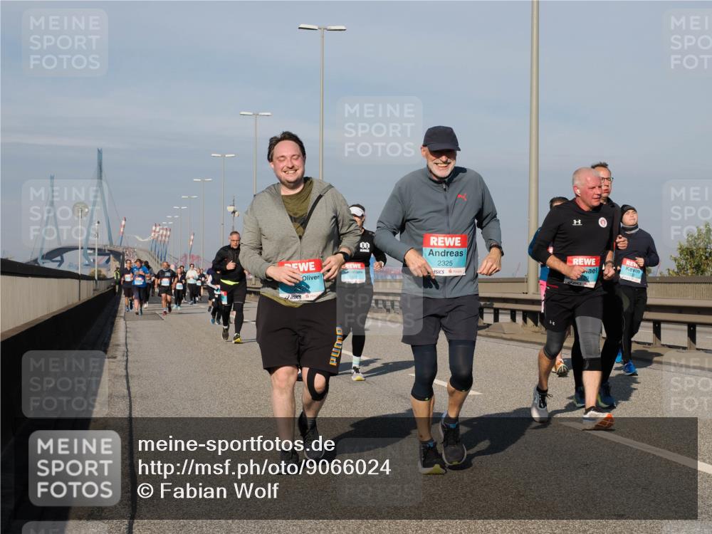 03.10.2025 - Köhlbrandbrückenlauf Fabian Wolf http://msf.ph/oto/9066024 03.10.2025 10:09:04 Position 3 2325 meine-sportfotos.de