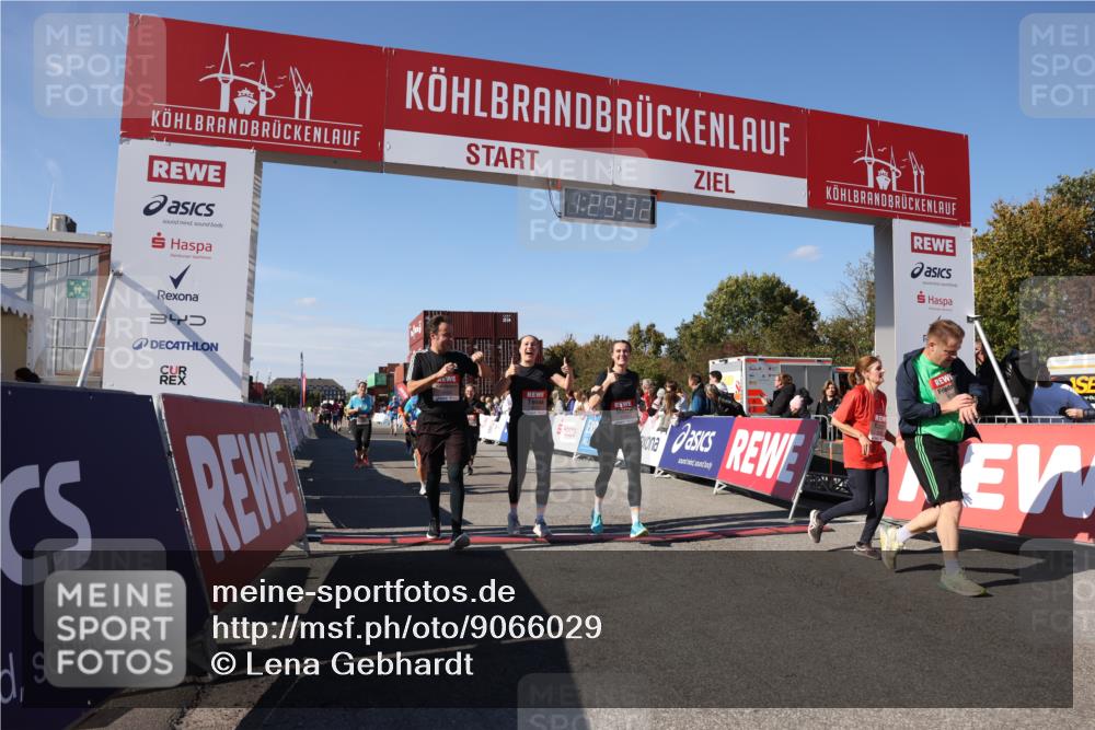 03.10.2025 - Köhlbrandbrückenlauf Lena Gebhardt http://msf.ph/oto/9066029 03.10.2025 13:29:32 Ziel 5340, 5366, 5470, 5482, 5514, 5601, 6156, 6334, 6335, 6336, 6351, 6387, 6439, 6539, 6543, 6554, 6555 meine-sportfotos.de