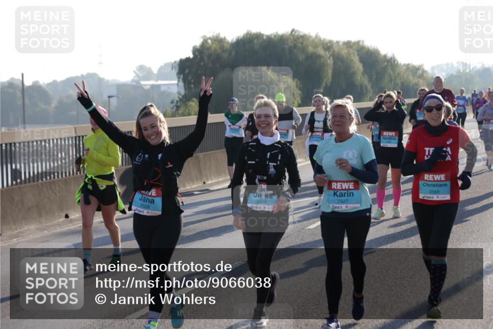 03.10.2025 - Köhlbrandbrückenlauf Jannik Wohlers http://msf.ph/oto/9066038 03.10.2025 09:27:01 Position 3 2926, 2928, 2927, 2565 meine-sportfotos.de