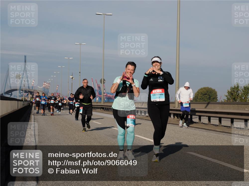 03.10.2025 - Köhlbrandbrückenlauf Fabian Wolf http://msf.ph/oto/9066049 03.10.2025 10:09:07 Position 3 2177, 2922 meine-sportfotos.de