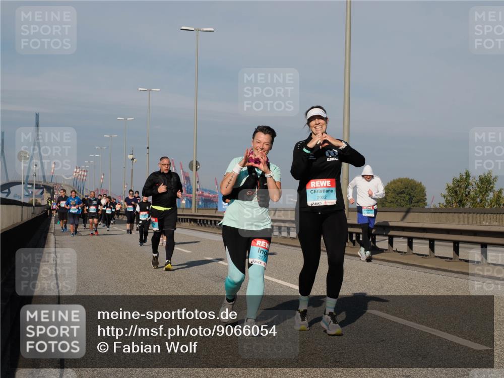 03.10.2025 - Köhlbrandbrückenlauf Fabian Wolf http://msf.ph/oto/9066054 03.10.2025 10:09:07 Position 3 2177, 2922 meine-sportfotos.de