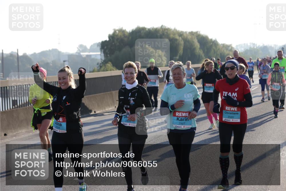 03.10.2025 - Köhlbrandbrückenlauf Jannik Wohlers http://msf.ph/oto/9066055 03.10.2025 09:27:01 Position 3 2926, 2928, 2927, 2565 meine-sportfotos.de