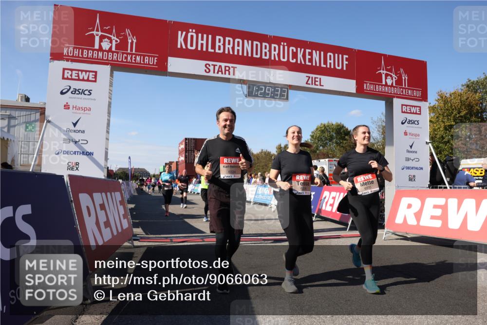 03.10.2025 - Köhlbrandbrückenlauf Lena Gebhardt http://msf.ph/oto/9066063 03.10.2025 13:29:33 Ziel 5340, 5366, 5470, 5482, 5514, 5601, 6093, 6156, 6215, 6334, 6335, 6336, 6351, 6387, 6439, 6539, 6543, 6554, 6555 meine-sportfotos.de