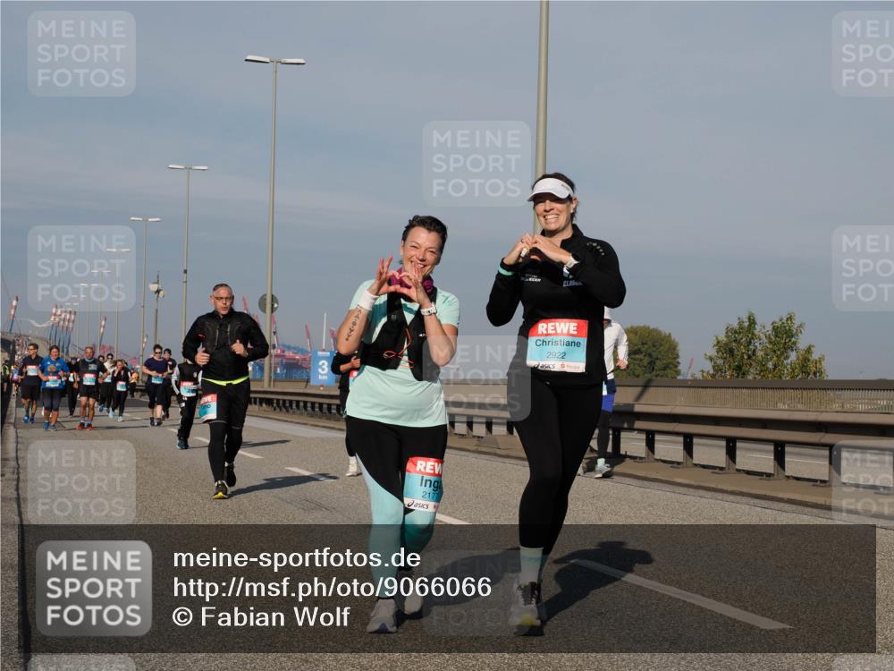 03.10.2025 - Köhlbrandbrückenlauf Fabian Wolf http://msf.ph/oto/9066066 03.10.2025 10:09:07 Position 3 3, 2177, 2922 meine-sportfotos.de
