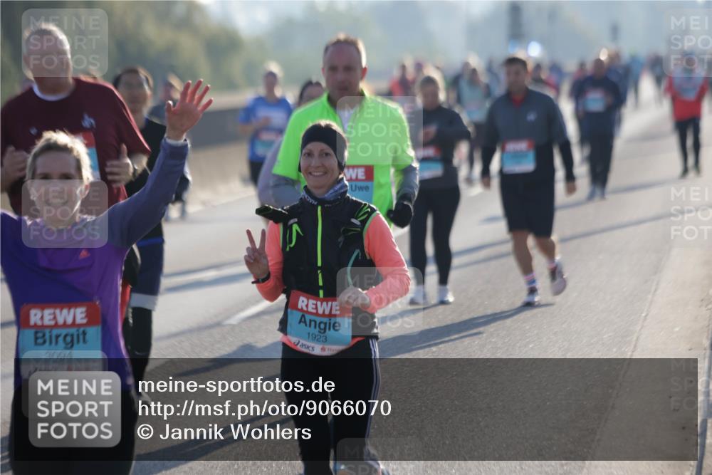 03.10.2025 - Köhlbrandbrückenlauf Jannik Wohlers http://msf.ph/oto/9066070 03.10.2025 09:27:03 Position 3 3094, 1923 meine-sportfotos.de