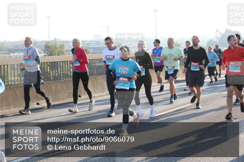 03.10.2025 - Köhlbrandbrückenlauf Lena Gebhardt http://msf.ph/oto/9066079 03.10.2025 09:22:55 Position 1 3169, 2851, 1903, 2025, 1797, 16, 2165 meine-sportfotos.de