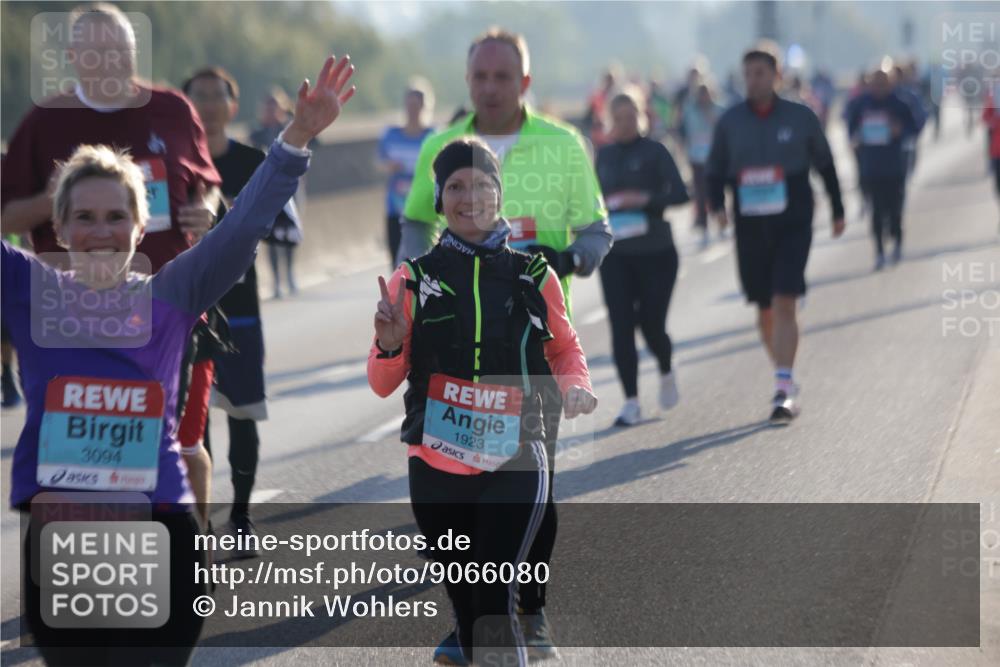 03.10.2025 - Köhlbrandbrückenlauf Jannik Wohlers http://msf.ph/oto/9066080 03.10.2025 09:27:03 Position 3 3094, 1923 meine-sportfotos.de