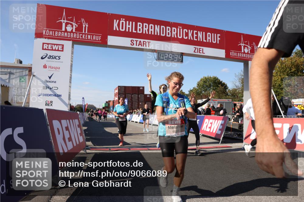 03.10.2025 - Köhlbrandbrückenlauf Lena Gebhardt http://msf.ph/oto/9066089 03.10.2025 13:29:35 Ziel 5340, 5470, 5482, 5514, 5601, 6093, 6156, 6215, 6334, 6335, 6336, 6351, 6387, 6439, 6539, 6543, 6554, 6555 meine-sportfotos.de