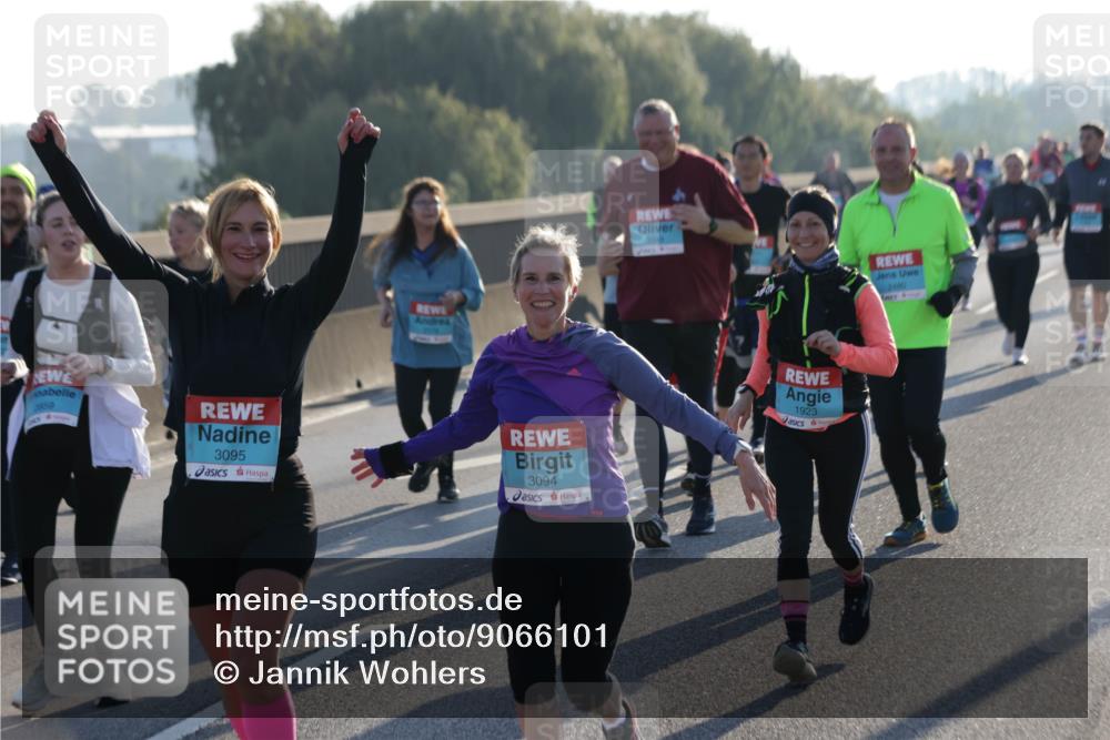 03.10.2025 - Köhlbrandbrückenlauf Jannik Wohlers http://msf.ph/oto/9066101 03.10.2025 09:27:04 Position 3 2889, 3095, 3094, 1923, 2480 meine-sportfotos.de