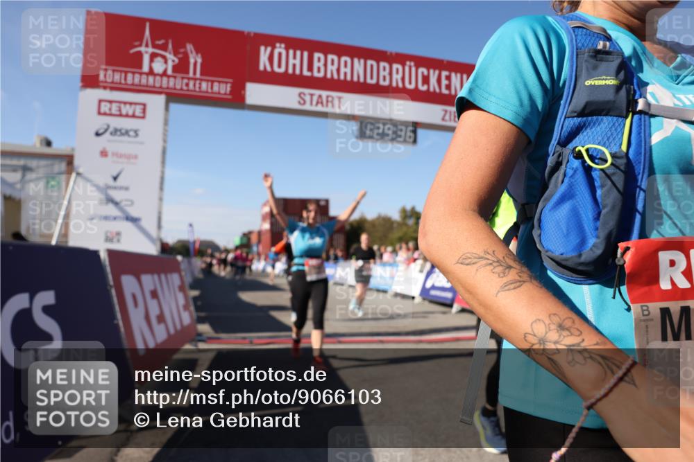 03.10.2025 - Köhlbrandbrückenlauf Lena Gebhardt http://msf.ph/oto/9066103 03.10.2025 13:29:36 Ziel 5470, 5482, 5601, 6093, 6156, 6215, 6334, 6335, 6336, 6351, 6387, 6439, 6539, 6543, 6554, 6555 meine-sportfotos.de