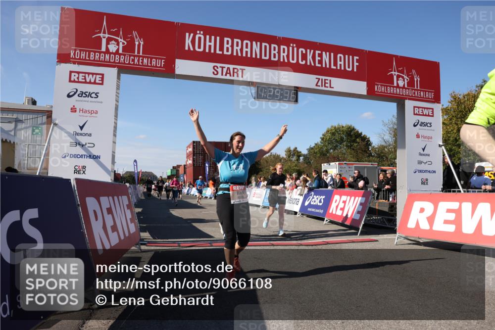 03.10.2025 - Köhlbrandbrückenlauf Lena Gebhardt http://msf.ph/oto/9066108 03.10.2025 13:29:36 Ziel 5470, 5482, 5601, 6093, 6156, 6215, 6334, 6335, 6336, 6351, 6387, 6439, 6539, 6543, 6554, 6555 meine-sportfotos.de