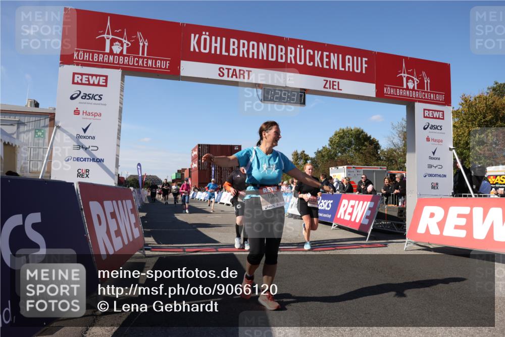 03.10.2025 - Köhlbrandbrückenlauf Lena Gebhardt http://msf.ph/oto/9066120 03.10.2025 13:29:37 Ziel 4629, 4660, 4720, 4733, 5470, 5482, 5601, 6093, 6156, 6215, 6334, 6335, 6336, 6351, 6387, 6439, 6539, 6543, 6554, 6555 meine-sportfotos.de