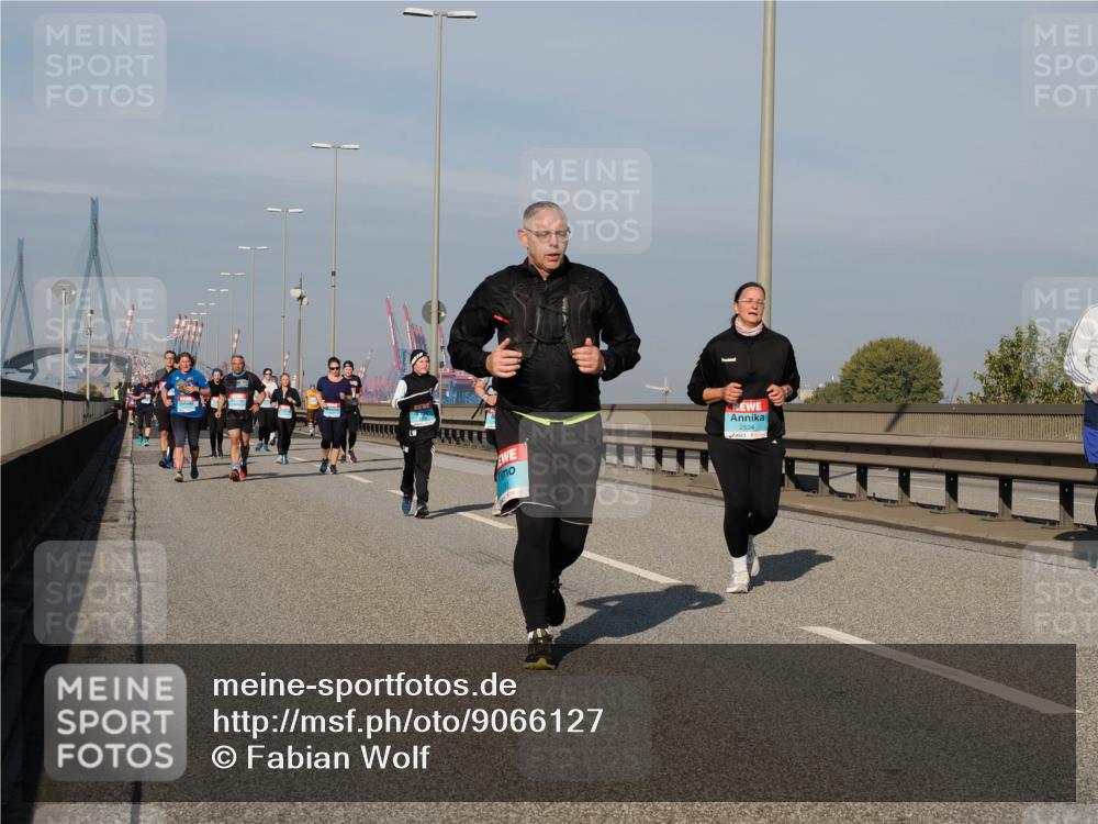 03.10.2025 - Köhlbrandbrückenlauf Fabian Wolf http://msf.ph/oto/9066127 03.10.2025 10:09:10 Position 3 2534 meine-sportfotos.de